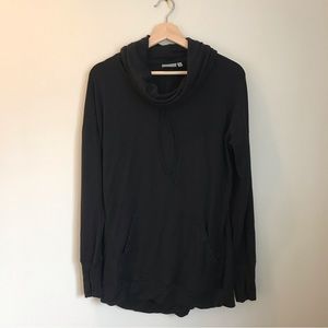 Athleta top